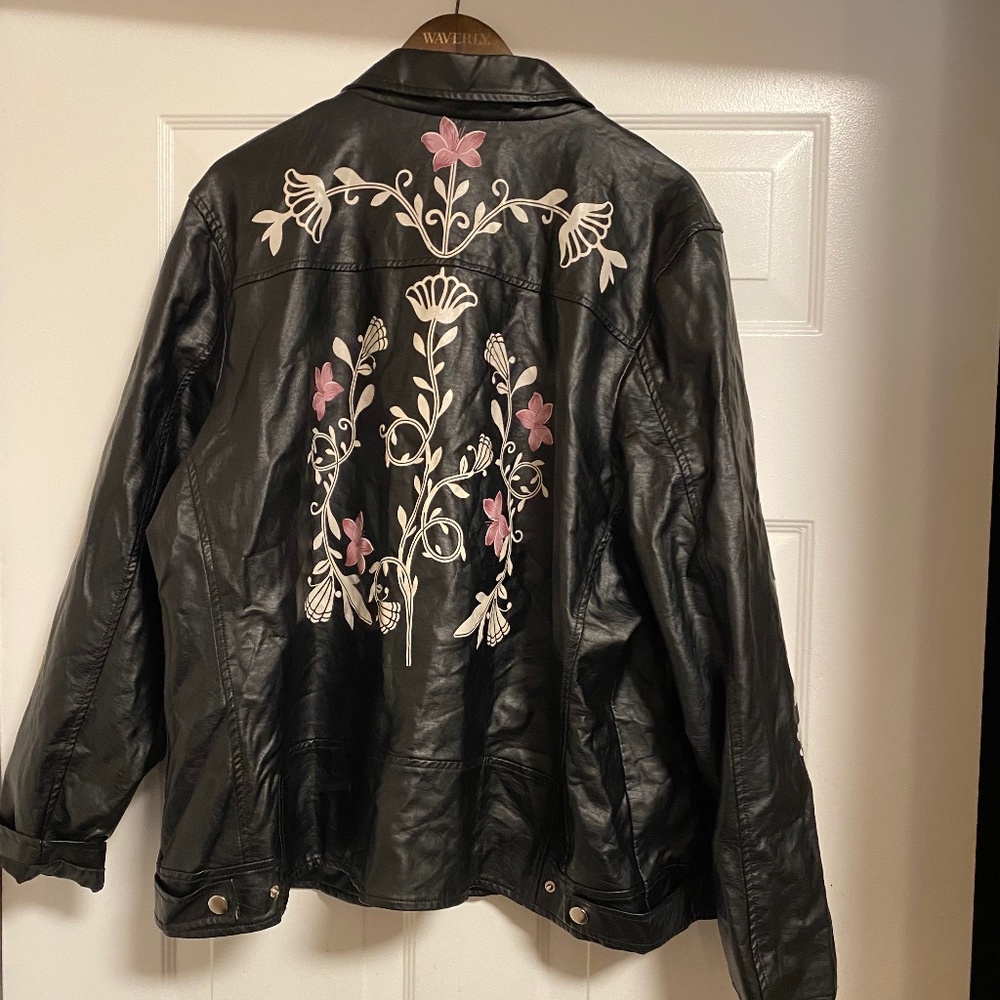 Black Detailed Vegan Leather Jacket 4X (more like 3x) - Charlotte Russe